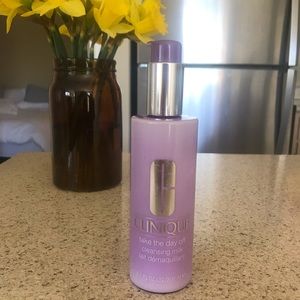 Clinique - take the day off cleansing milk